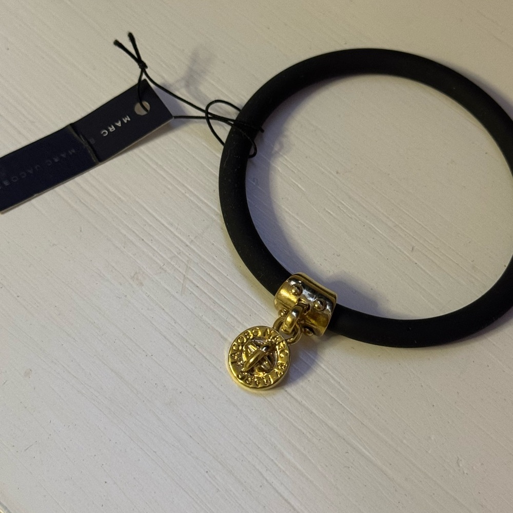 Marc by Marc Jacobs Chunky Rubber Bangle Bracelet. Black and gold. New w/Tags